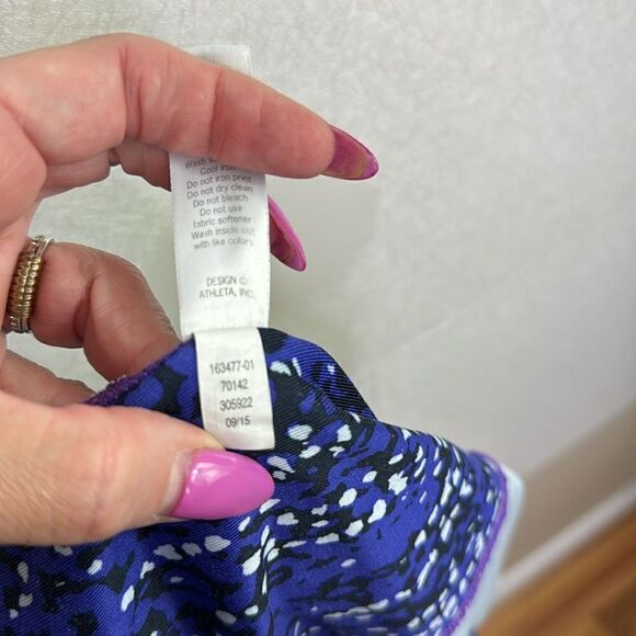 Athleta Pebble Be Free Knicker Capri Leggings Purple L - Picture 8 of 8